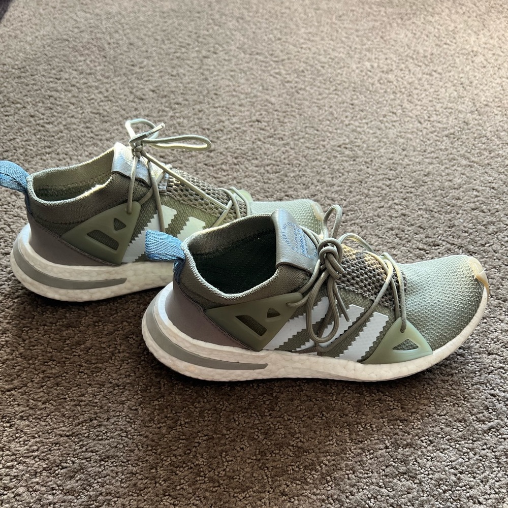 Adidas athlete shoe